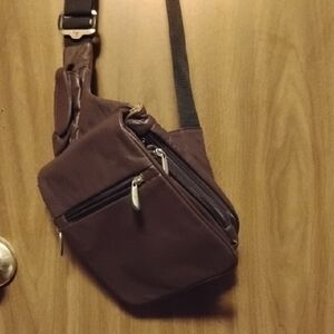 Travelon Anti-theft Crossbody Bag